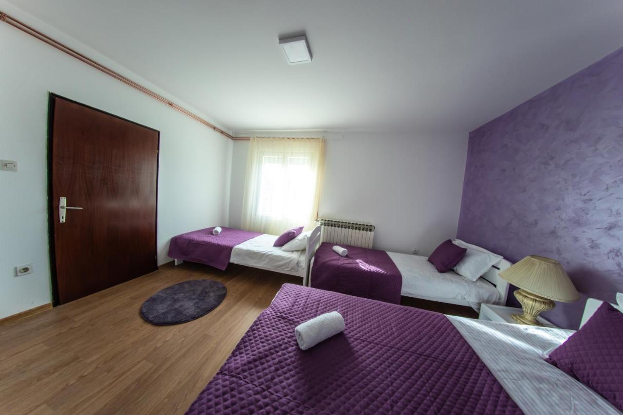 Apartman Kokin Brod Ngoại thất bức ảnh